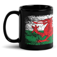 Load image into Gallery viewer, welsh dragon mug
