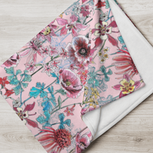 Load image into Gallery viewer, pink floral blanket