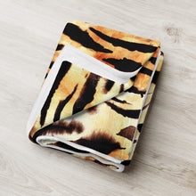 Load image into Gallery viewer, Tiger Print Throw Over Blanket